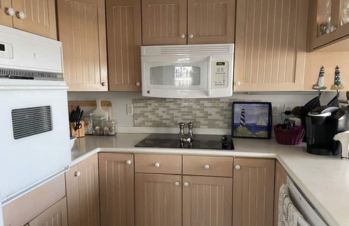 Nettles Island House | Bath Riverfront Home WIFI | 3 Bed, 2 Bath