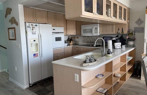 Nettles Island House | Bath Riverfront Home WIFI | 3 Bed, 2 Bath