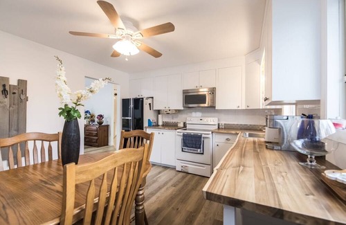Shefford House | Mont Bromont Ski Resort 3 Beds Detached House