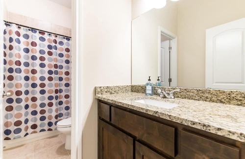 Cedar Crest House | Private Home with Pool - 10 Min. to Downtown!