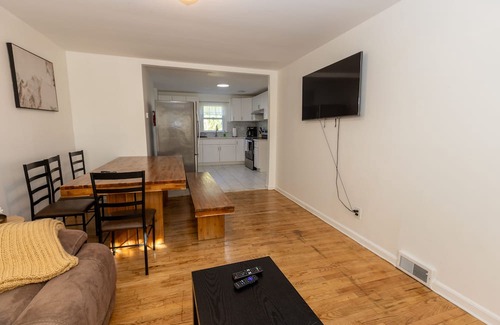 New Haven House | Shared Rooms Near Yale Gaming Room