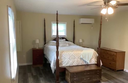 Gettysburg House | Beautiful Private Home on 2 Acres in Gettysburg - Pet Friendly!