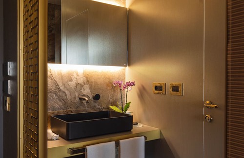 Castel San Pietro Terme Villa | Luxus Villa mit Privatem Pool. Maximal 12 Personen