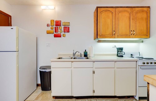 Shelley Apartment | Shelly Studio Apartment Rental w/ Shared Fire Pit!
