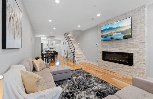 North Philadelphia East House | NEW Spacious Home | Private Roofdeck | Gameroom