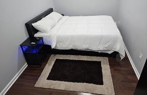 Hempstead House | Grandiosely Pleasant Suite