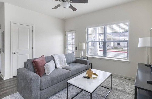 Fort Worth Apartment | Modern Apartment in Prime Location (ID1401X788)