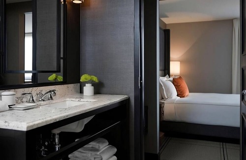 Logan Circle House | Unwind In Our Haven Of Tranquility! Onsite Parking, Rooftop Pool!