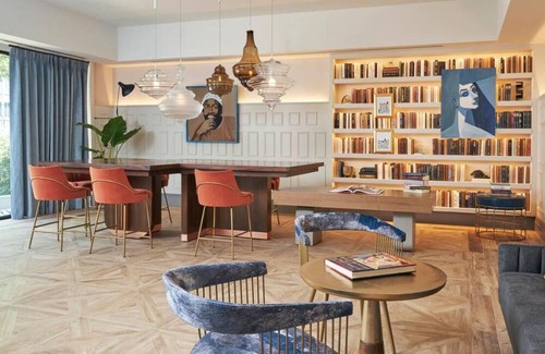 Logan Circle House | Unwind In Our Haven Of Tranquility! Onsite Parking, Rooftop Pool!