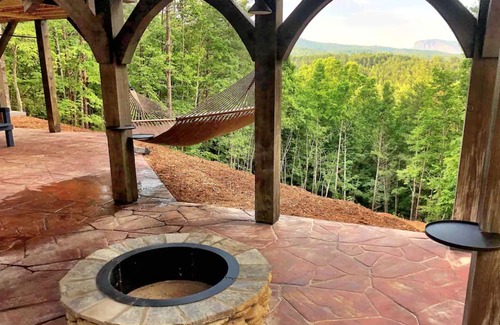 Nebo House | Heart Song Cabin at Lake James. The Views!