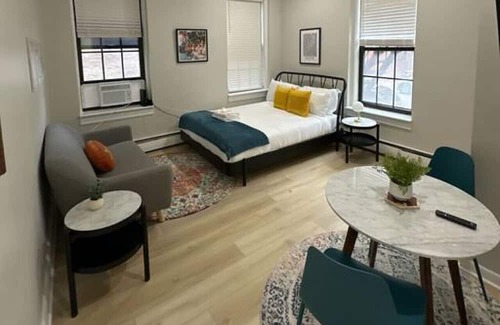 Prudential - St. Botolph Apartment | Quaint studio apartment! Back Bay Area