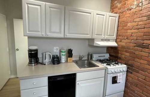 Prudential - St. Botolph Apartment | South End Serene Studio