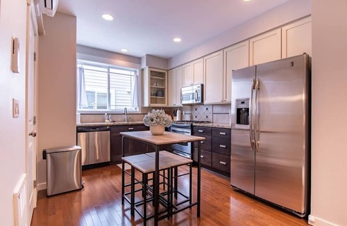 Broadway House | Heart of Capitol Hill Townhouse w/Parking & A/C
