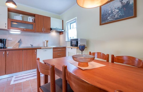 Ripenda Kras Villa | Eine Oase am Meer mit Privatem Pool und Bezauberndem Garten