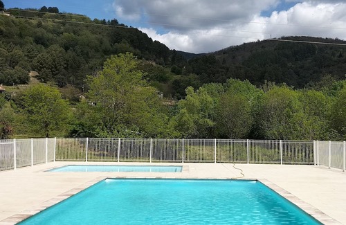 Pont-de-Labeaume Apartment | xxxxxxxxxx