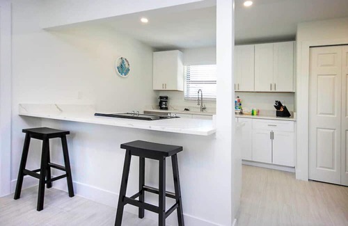 Sanibel House | Blind Pass E103 - over 1500 sq ft ~ 8 person occupancy