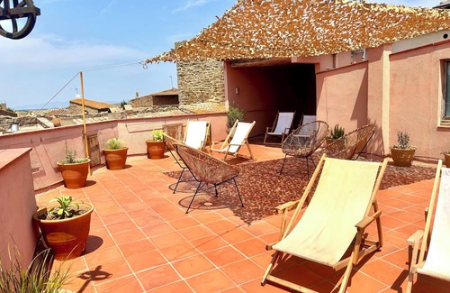 Ullastret Apartment | EL FORT DúLLASTRET. Apartment 4: Double room with balcony