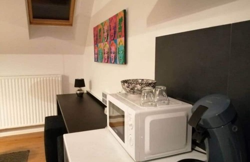 Jumet Apartment | Luxury pop art suite