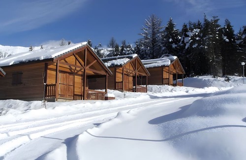 Seyne House | Entire Chalet Near Ski and Lake