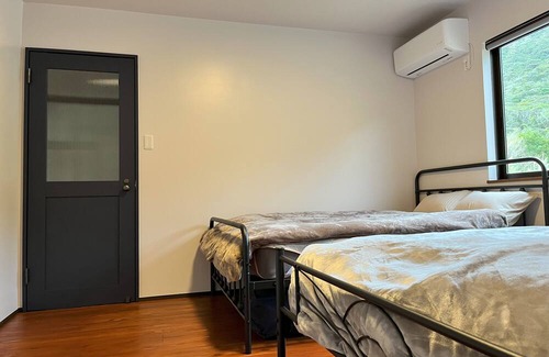 Setouchi Resort | Hoshiyadori is a guesthouse located at the southernmost tip of Amami Oshima, a remote island in Japan. After swimming with sea turtles on the beach in front of you, enjoy a barbecue under the stars!