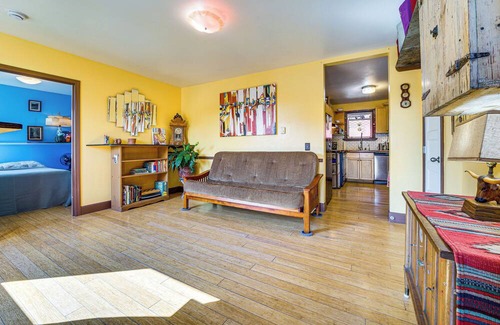 Columbia City Apartment | Explore Seattle! Charming Apt w/Private Deck