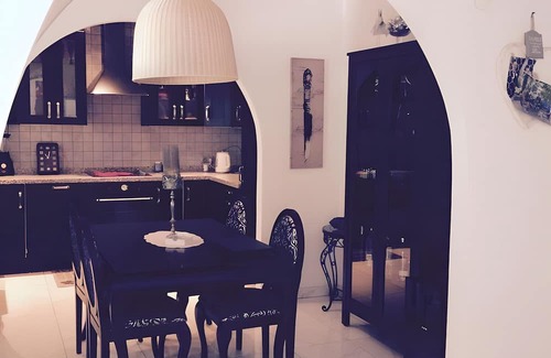 Los Cortijillos House | Holiday Home 'Villa Eden' with Mountain View, Wi-Fi and Air Conditioning