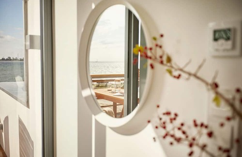 Fehmarnsund House | "Luxurious beachfront villa with sea view and sauna!"