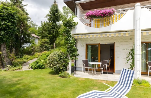Gailingen Apartment | Room 'Doppelzimmer 4' with Mountain View, Private Terrace and Wi-Fi