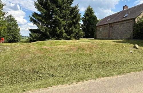 Maheru House | Authentic Normandy & large plot