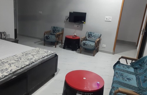Sundarnagar House | Welcome to AAAC Home Stay, a family-run guesthouse