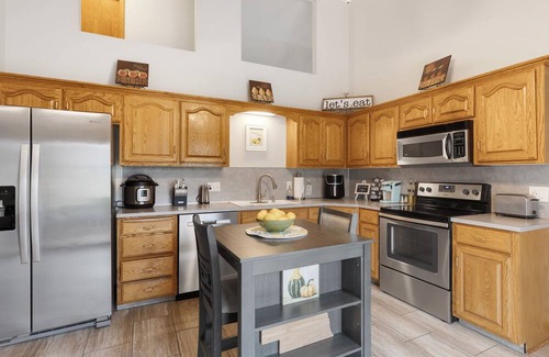 North Central Omaha House | Family-Friendly 3BR Home with Easy I-680 Access