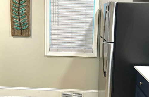 St. Paul House | Charming 2-bedroom house in Saint Paul with AC