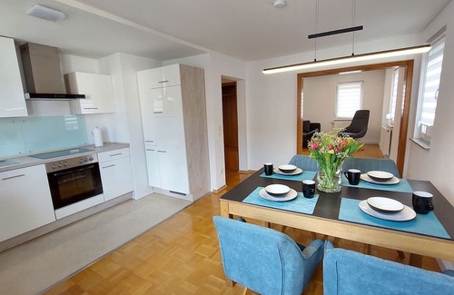 Tuttlingen Apartment | FeelHome Apartment Tuttlingen | Modern furnishings in New York style