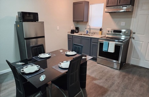 Biggs Field Apartment | Luxury Apartment Unit 8