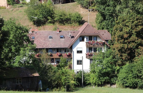 Freiamt Apartment | Apartment 'No. 3 Schwalbe' with Shared Terrace, Shared Garden and Wi-Fi