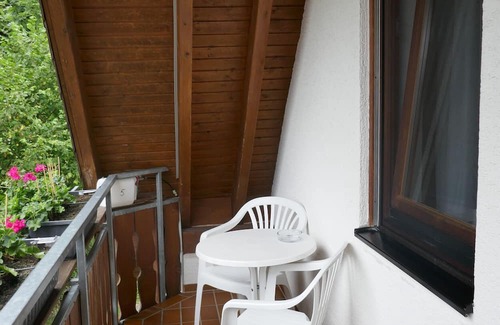 Brettental House | Apartment 'No. 5 Buchfink' with Shared Terrace, Shared Garden and Wi-Fi
