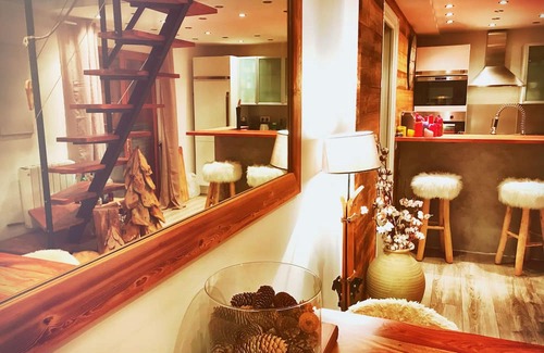 Guillaumes Apartment | Apartment in a chalet in the heart of Valberg, one minute's walk from the slopes.