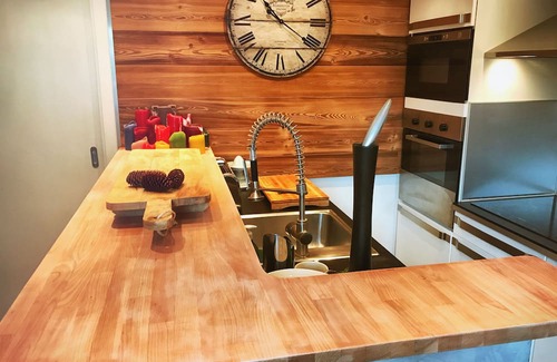 Guillaumes Apartment | Apartment in a chalet in the heart of Valberg, one minute's walk from the slopes.