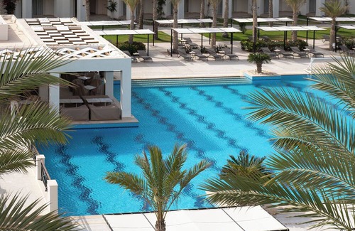 Marsa Matruh Hotel | Elegant Room Space Near Almaza's Pristine Beach | with Swimming Pool & Breakfast