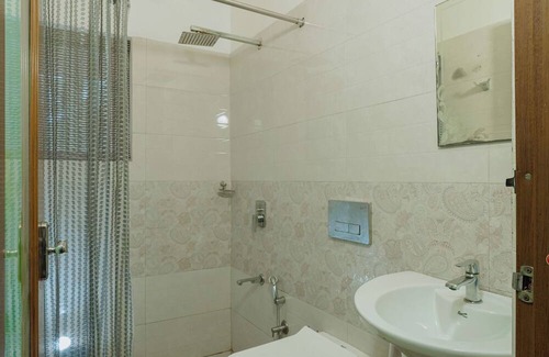 Nedumudy Resort | Riveria Adventures Waterfront Resorts with modern comfort & paddy-view stays