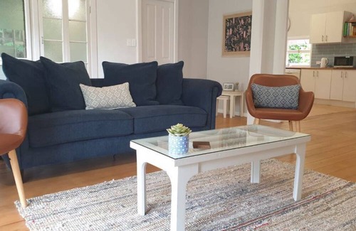 Wandal House | Walk From Wandal Rockhampton