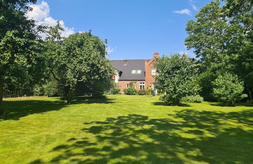 Neukirchen/Erzgeb Apartment | Hof Neudamm Small Holiday Apartment