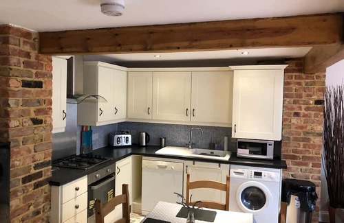 St Lawrence House | The Bucket is so much more than its name.nRelaxing, 2 bed,2 bath retreat.