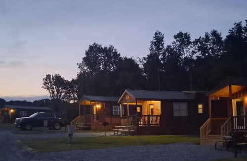 Kings Mountain Cabin | Wildfire 1