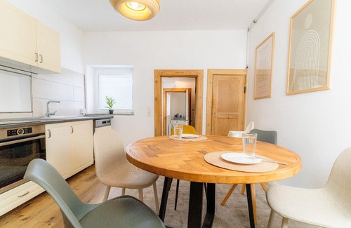 Handewitt House | Holiday house Handewitt for 1 - 6 persons with 3 bedrooms - Row house