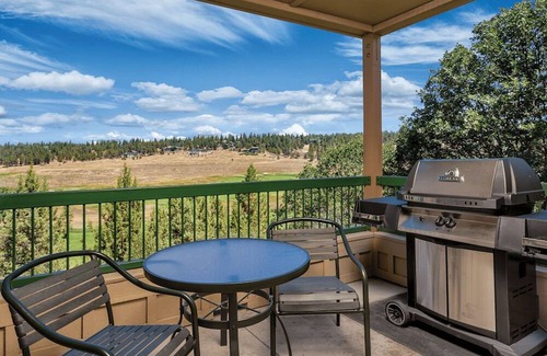 Klamath Falls Apartment | 2-bedroom in welcoming Klamath Falls