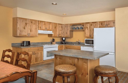Klamath Falls Apartment | 2-bedroom in welcoming Klamath Falls