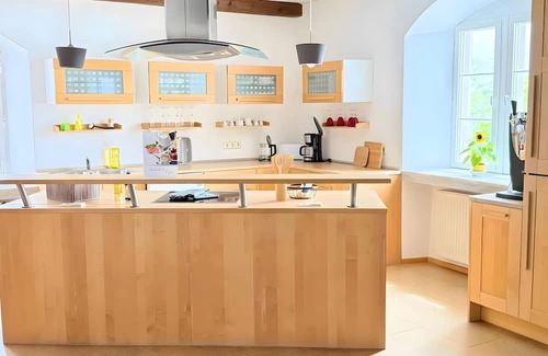 Ueberlingen Apartment | Apartment 'Directly On The Überlingen' with Lake View and Wi-Fi