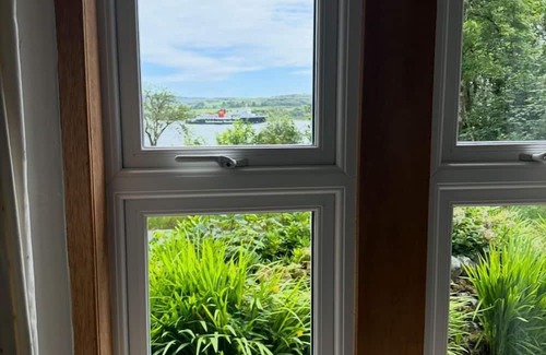 Tarbert Cottage | Cosy, Secluded Detached Stone Cottage, Loch Views