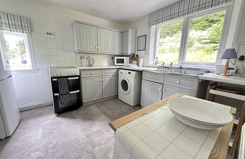 Tarbert Cottage | Cosy, Secluded Detached Stone Cottage, Loch Views